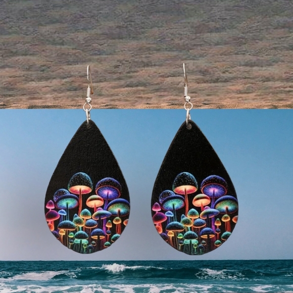 Fluorescent Mushroom Water Drop Design Dangle.Earrings Simple Leisure Style Wood - Picture 2 of 6